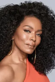 Angela Bassett as Maureen Cranepaul in Survivor