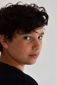 Lucas Bond as Frank in Summerland