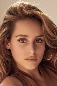 Nell Verlaque as Jessica Wright in Thanksgiving