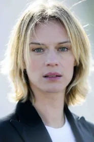 Antónia Lišková as Mara in Shelter Me
