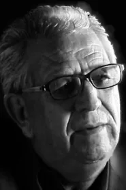 Carlos Weber as Perro in Carancho