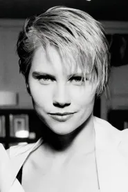 Sammi Davis as Anna in A Prayer for the Dying