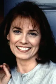 Isabel Glasser as Helen in Forever Young