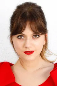 Emilia Jones as Amelia Williams in The Running Man