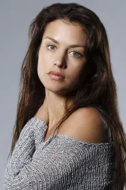 Hannah Ware as Diana Davis in The Angel