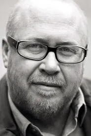 Rowan Woods - Regizor in Winged Creatures