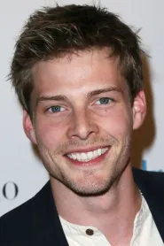 Hunter Parrish as Bryce in Paper Man