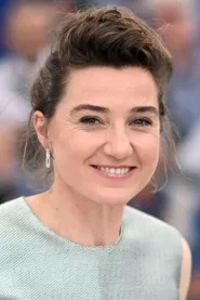 Nina Meurisse as Judith in Green Tide