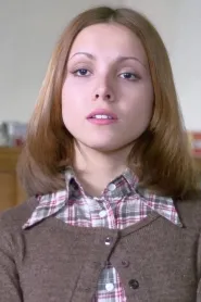 Ana Belén as Victorita in The Beehive