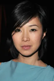 Linh-Dan Pham as Elisa in Dante 01