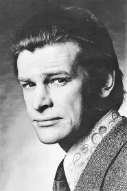 Ian McCulloch as Commander Ian Hubbard in Contamination