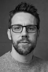 David Bruckner - Regizor in The Night House