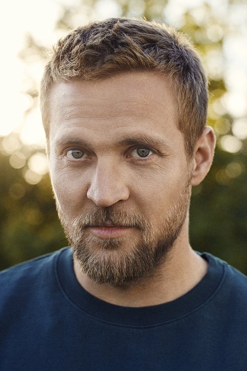 Tobias Santelmann - Acting Profile Photo