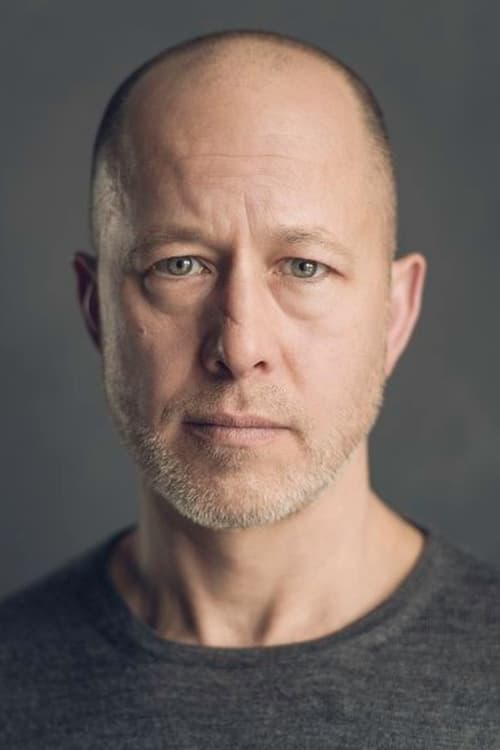 Daniel Betts - Acting Profile Photo
