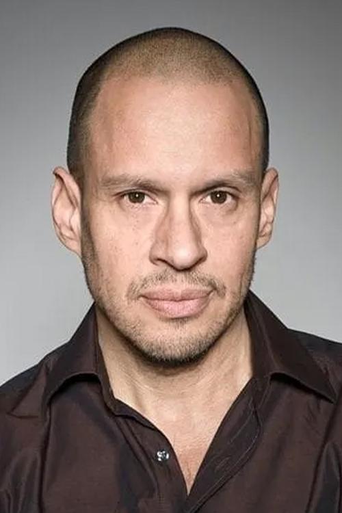 Jonathan Sagall - Acting Profile Photo