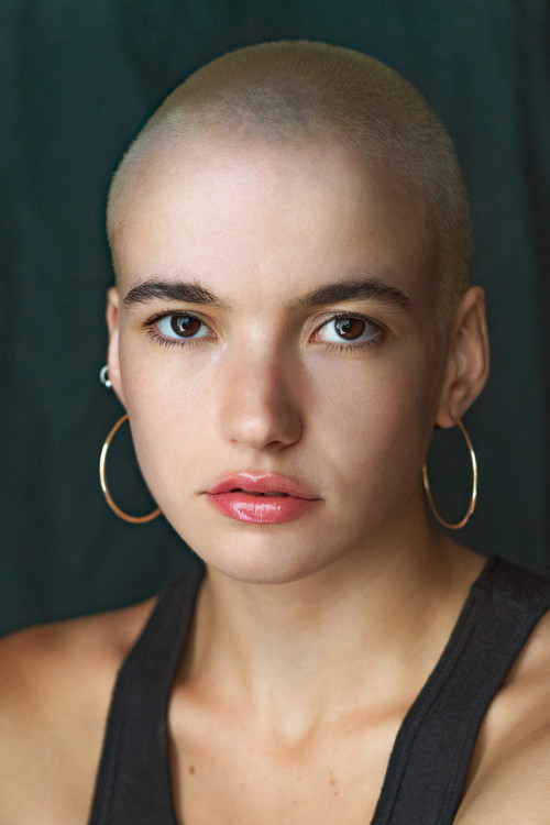 Mia Artemis - Acting Profile Photo